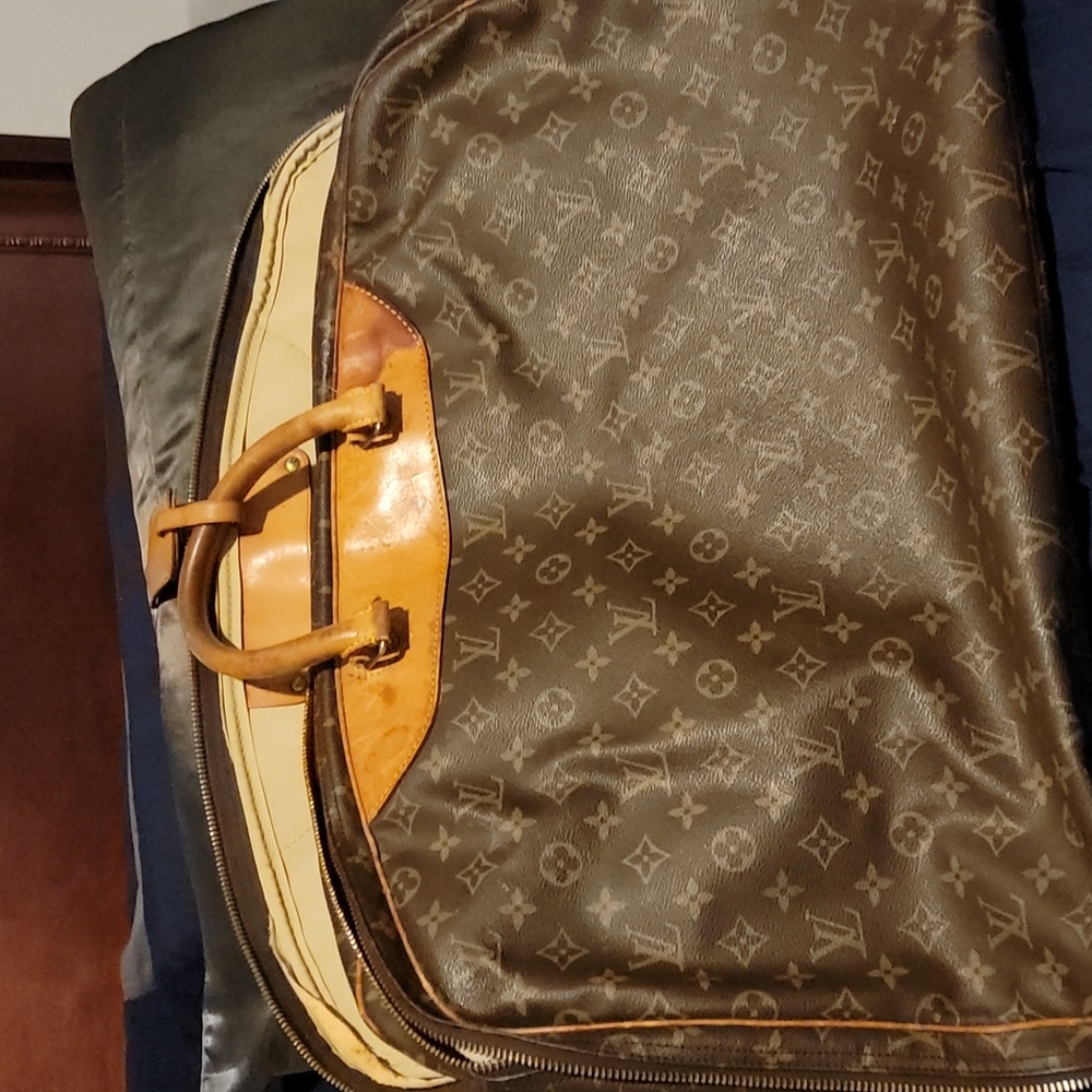 Vintage Louis Vuitton Alize